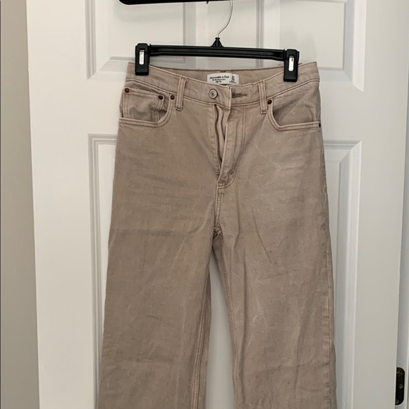 Levi's Denim - Abercrombie 90s relaxed jean high rise tan